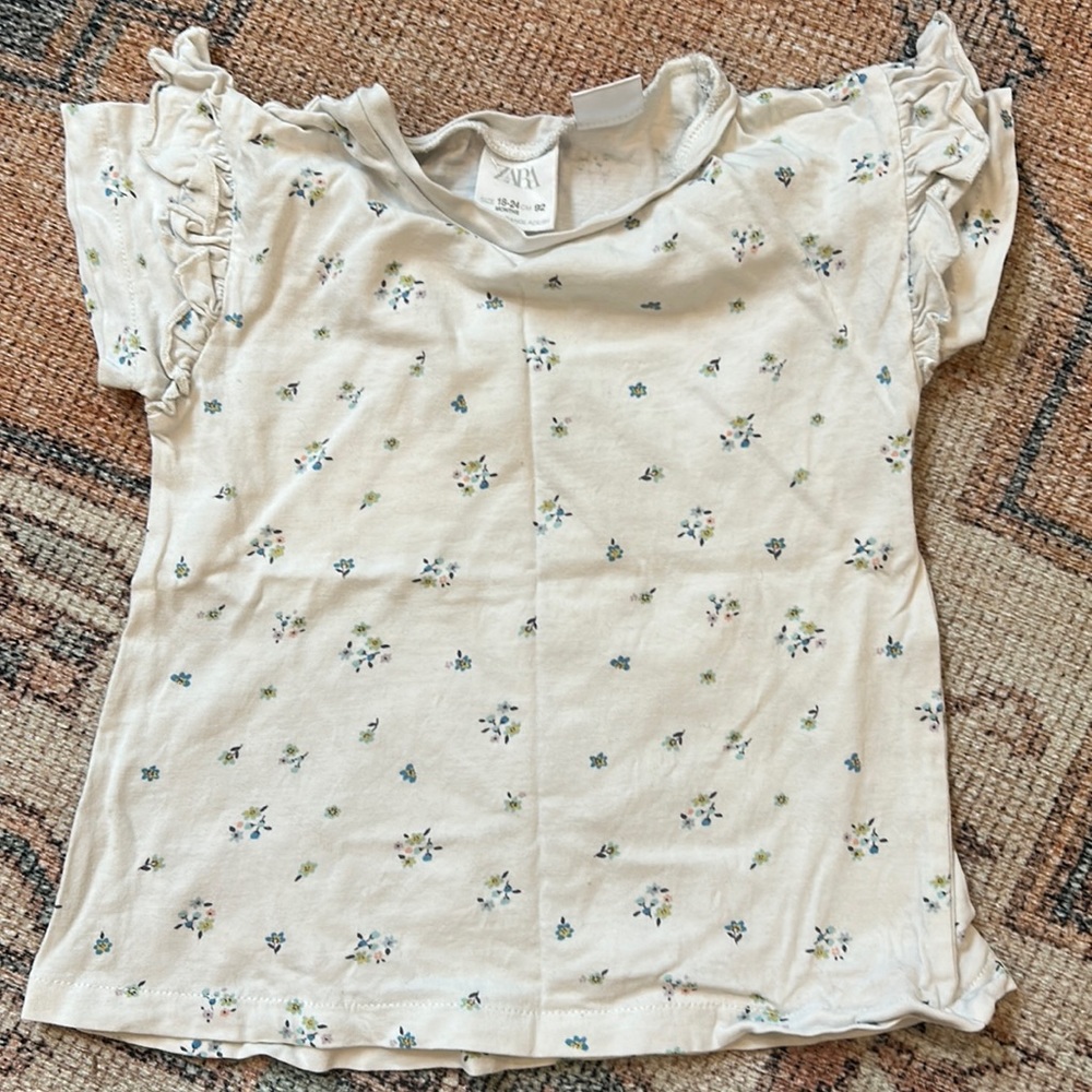Zara girls short sleeve top